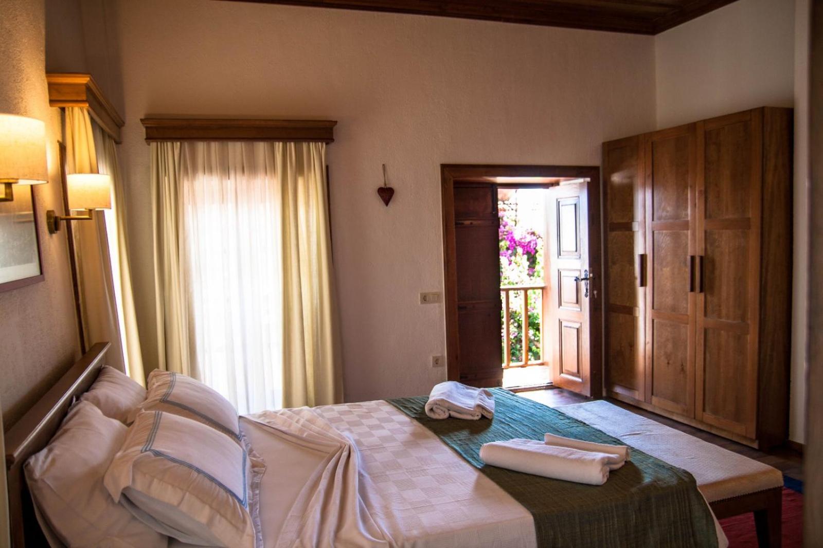 Courtyard Otel Kalkan Dış mekan fotoğraf